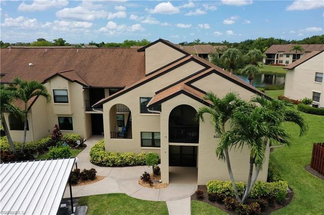 8445 Charter Club CIR 11, Fort Myers, FL 33919