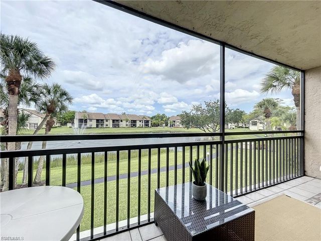 8445 Charter Club CIR 11, Fort Myers, FL 33919