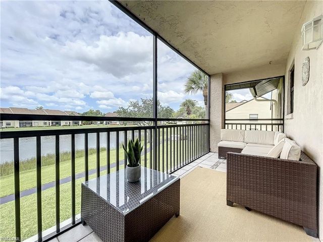 8445 Charter Club CIR 11, Fort Myers, FL 33919