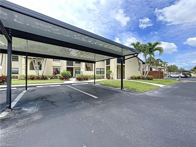 8445 Charter Club CIR 11, Fort Myers, FL 33919