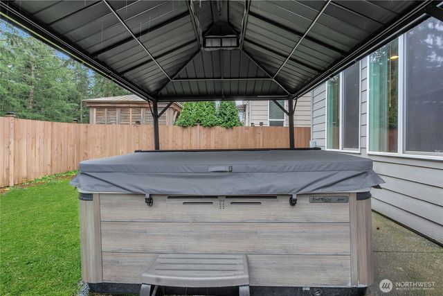 19011 106th Avenue Ct E, Puyallup, WA 98374