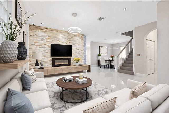 11287 NW 43rd Ter, Doral, FL 33178