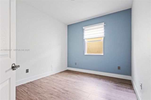 11287 NW 43rd Ter, Doral, FL 33178