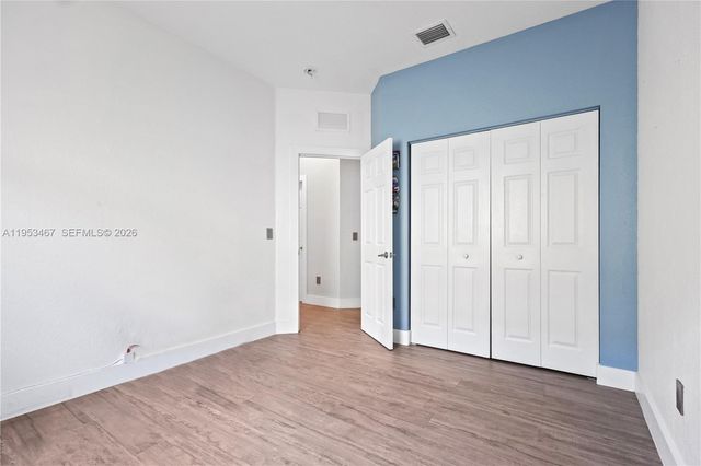 11287 NW 43rd Ter, Doral, FL 33178