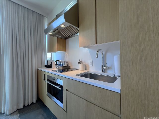 1390 Kapiolani Boulevard 3203, Honolulu, HI 96814