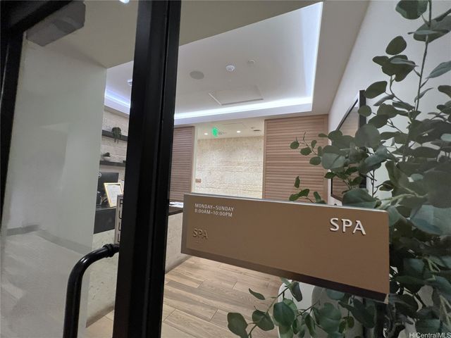 1390 Kapiolani Boulevard 3203, Honolulu, HI 96814