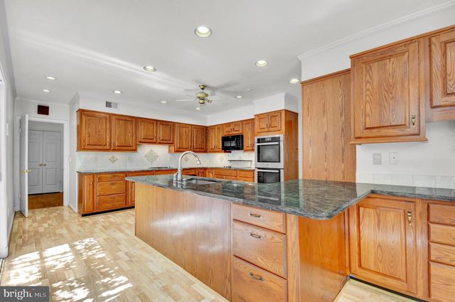 10936 MARTINGALE CT, Potomac, MD 20854