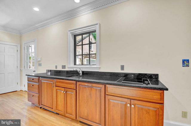 10936 MARTINGALE CT, Potomac, MD 20854