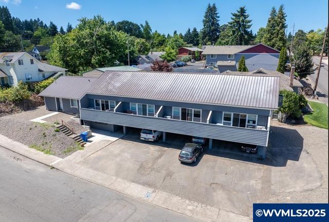 2005 Summer St SE, Salem, OR 97302
