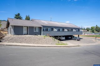 2005 Summer St SE, Salem, OR 97302