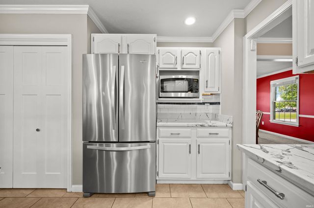 14677 Lindy Drive, Granger, IN 46530