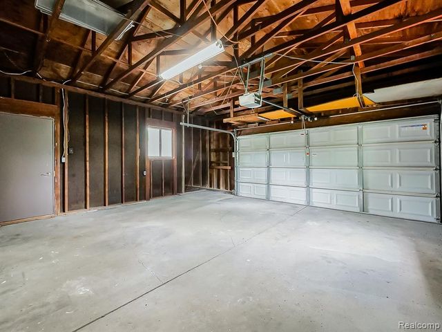 7580 Thornwood Street, Canton, MI 48187