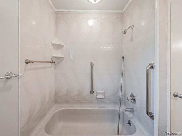 7580 Thornwood Street, Canton, MI 48187