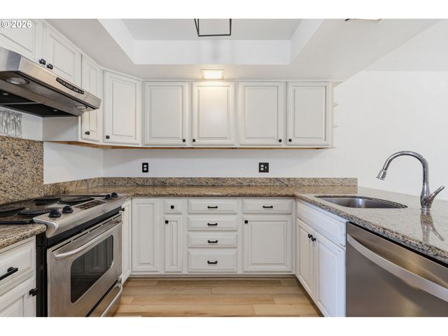 14547 Ne STANTON Ct, Portland, OR 97230
