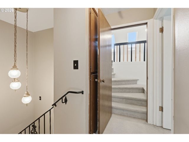 14547 Ne STANTON Ct, Portland, OR 97230