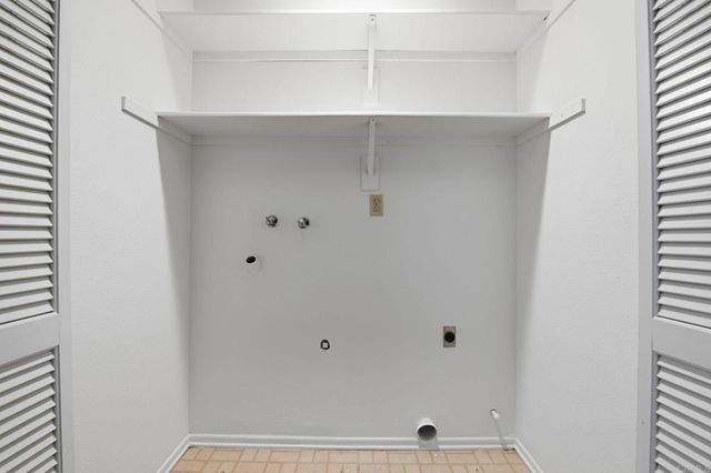 926 Lupine Hills 17, Vista, CA 92081