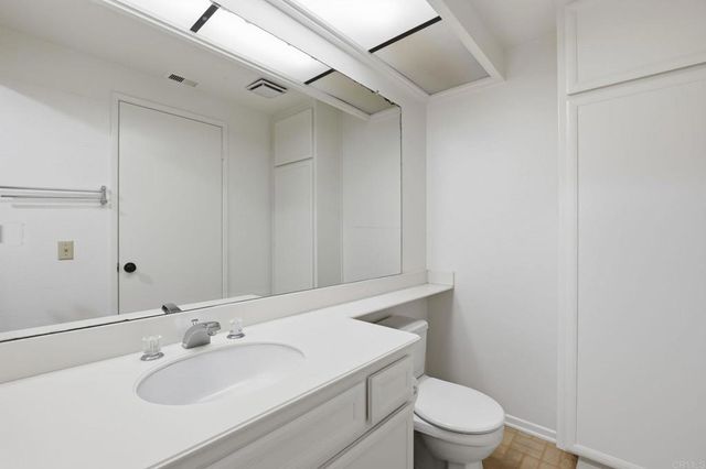 926 Lupine Hills 17, Vista, CA 92081