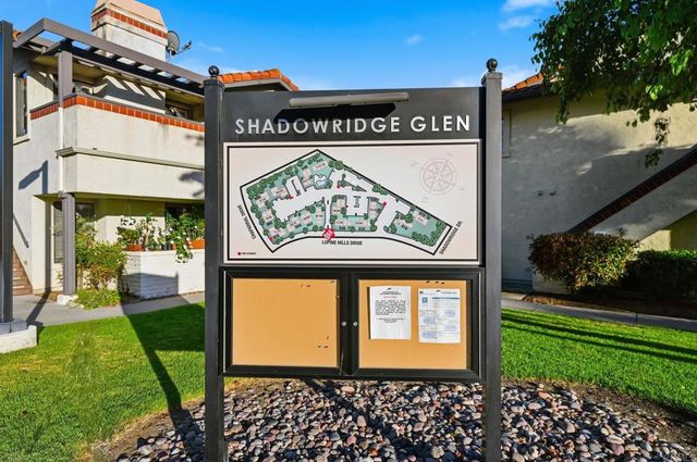 926 Lupine Hills 17, Vista, CA 92081