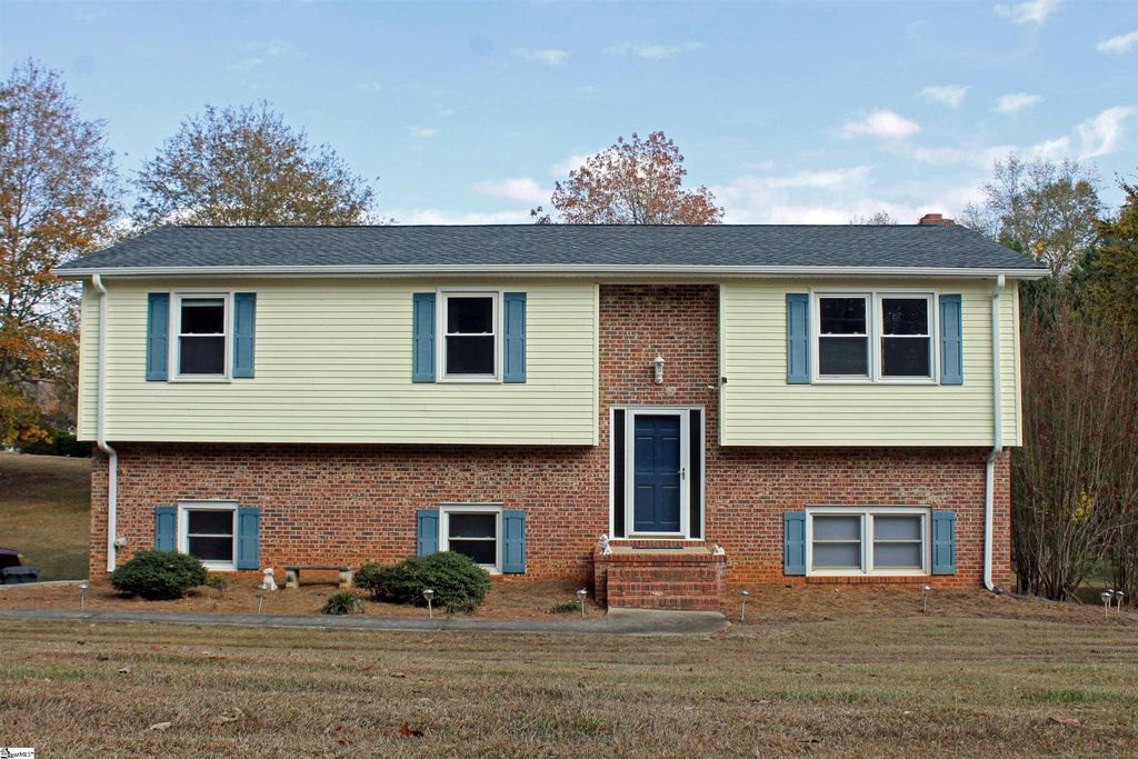 316 Antioch Road, Easley, SC 29640