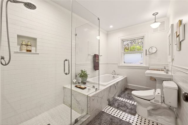 391 Beresford Road, Rochester, NY 14610