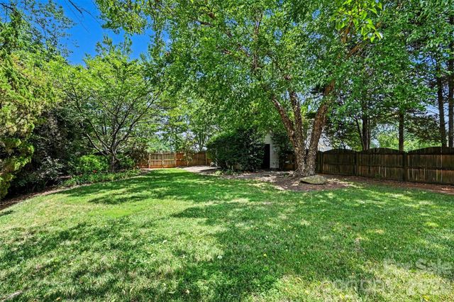 2442 Smith Cove Road, Denver, NC 28037