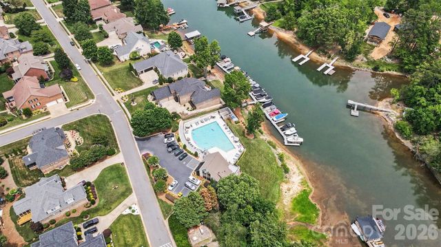 2442 Smith Cove Road, Denver, NC 28037