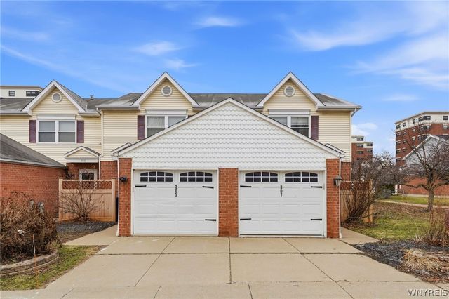 307 King Peterson Road, Buffalo, NY 14204