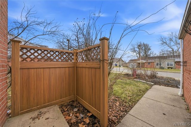 307 King Peterson Road, Buffalo, NY 14204