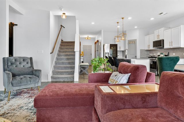 7332 Fall Ray DR, Del Valle, TX 78617