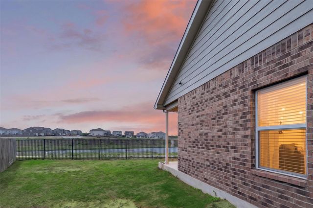 7332 Fall Ray DR, Del Valle, TX 78617