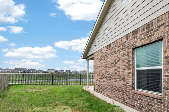 7332 Fall Ray DR, Del Valle, TX 78617