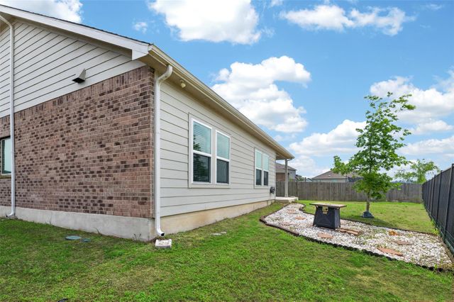 7332 Fall Ray DR, Del Valle, TX 78617
