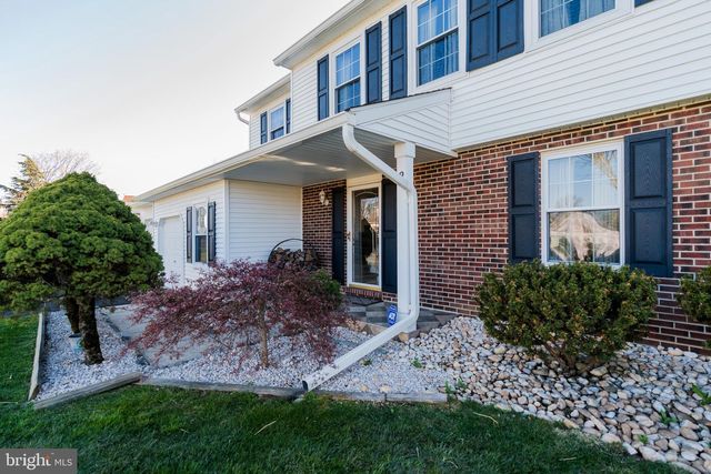 2 DANBRIDGE DRIVE, Horsham, PA 19044