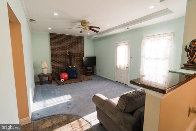 2 DANBRIDGE DRIVE, Horsham, PA 19044