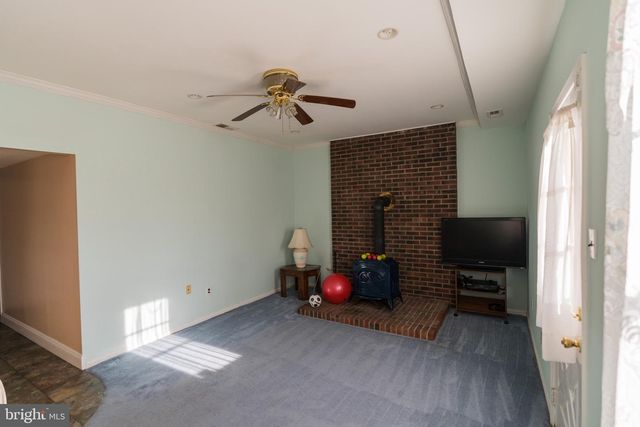 2 DANBRIDGE DRIVE, Horsham, PA 19044