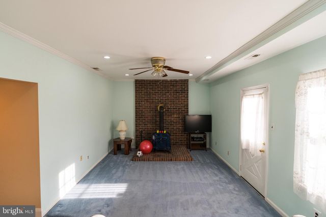 2 DANBRIDGE DRIVE, Horsham, PA 19044