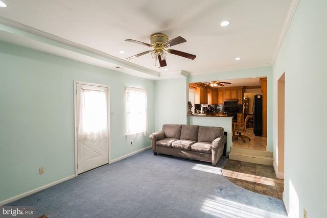 2 DANBRIDGE DRIVE, Horsham, PA 19044