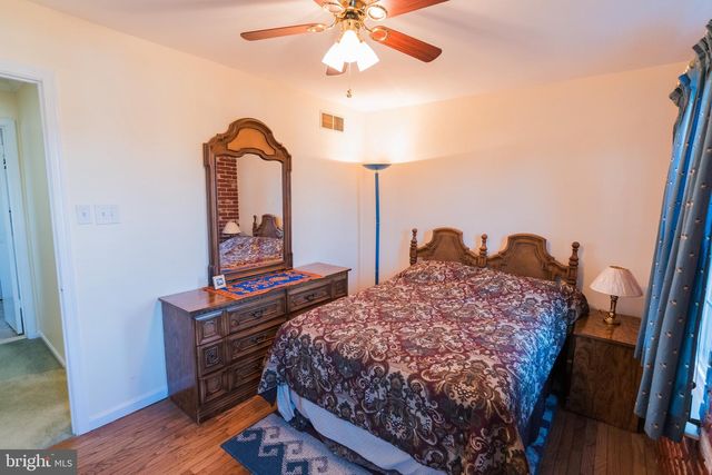 2 DANBRIDGE DRIVE, Horsham, PA 19044