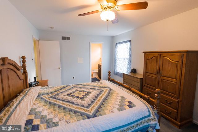 2 DANBRIDGE DRIVE, Horsham, PA 19044