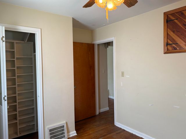 3350 Croissant Street, Dearborn, MI 48124