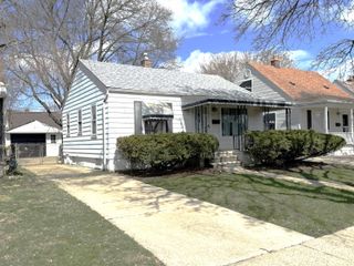 3350 Croissant Street, Dearborn, MI 48124