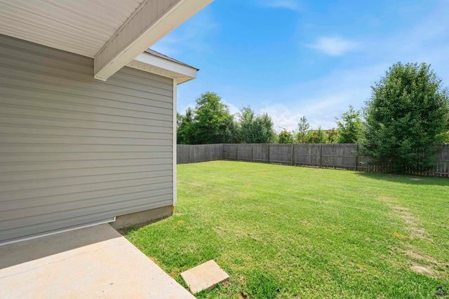 213 Winsted Court, Perry, GA 31069