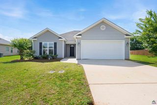 213 Winsted Court, Perry, GA 31069