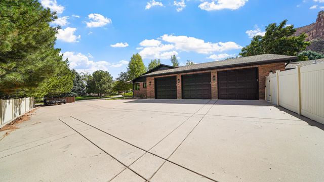 2022 Eagle Court, Grand Junction, CO 81507