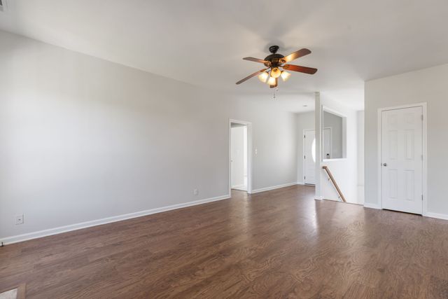 980 Ernest Stewart Dr, Clarksville, TN 37042