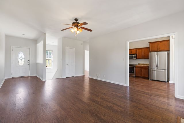 980 Ernest Stewart Dr, Clarksville, TN 37042