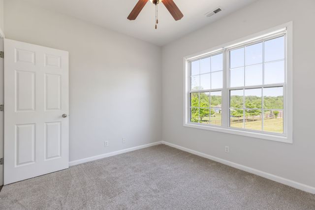 980 Ernest Stewart Dr, Clarksville, TN 37042