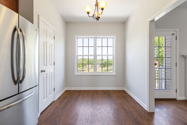 980 Ernest Stewart Dr, Clarksville, TN 37042