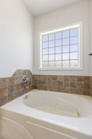 980 Ernest Stewart Dr, Clarksville, TN 37042