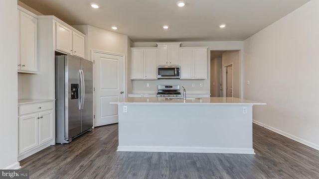 145 FORAGE CIR, Pottstown, PA 19464